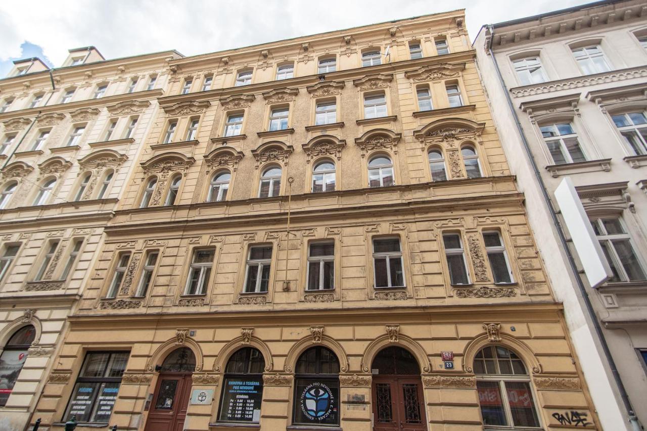 Prague Palace - Wenceslas Square Buitenkant foto